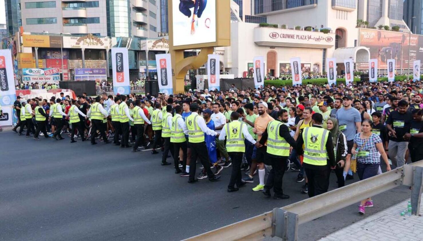 crowd management service at Dubai run event